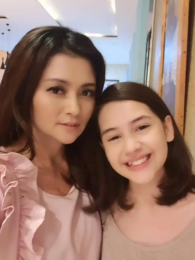 6 Potret Pemeran Wulan dan Linda di Sinetron Dari Jendela SMP, Kompak Banget