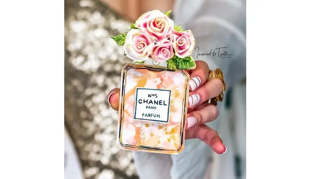 7 Kreasi Kue Berbentuk Unik Ini Bikin Sayang untuk Dimakan