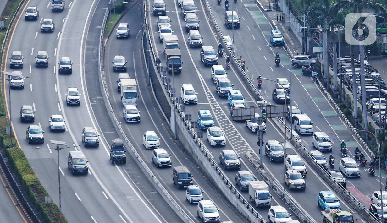 Angkanya naik 1,09 persen dibanding data bulan Januari lalu sebesar 152.565.905 unit. (Liputan6.com/Angga Yuniar)