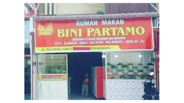 6 Nama Warung Nasi Padang Ini Nyeleneh, Ciri Khasnya Jadi Hilang