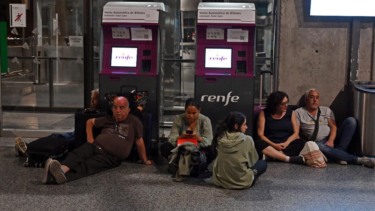 Pemadaman Listrik Massal Misterius di Spanyol dan Portugal Picu Kekacauan, dari Stasiun Kereta hingga Layanan Bandara