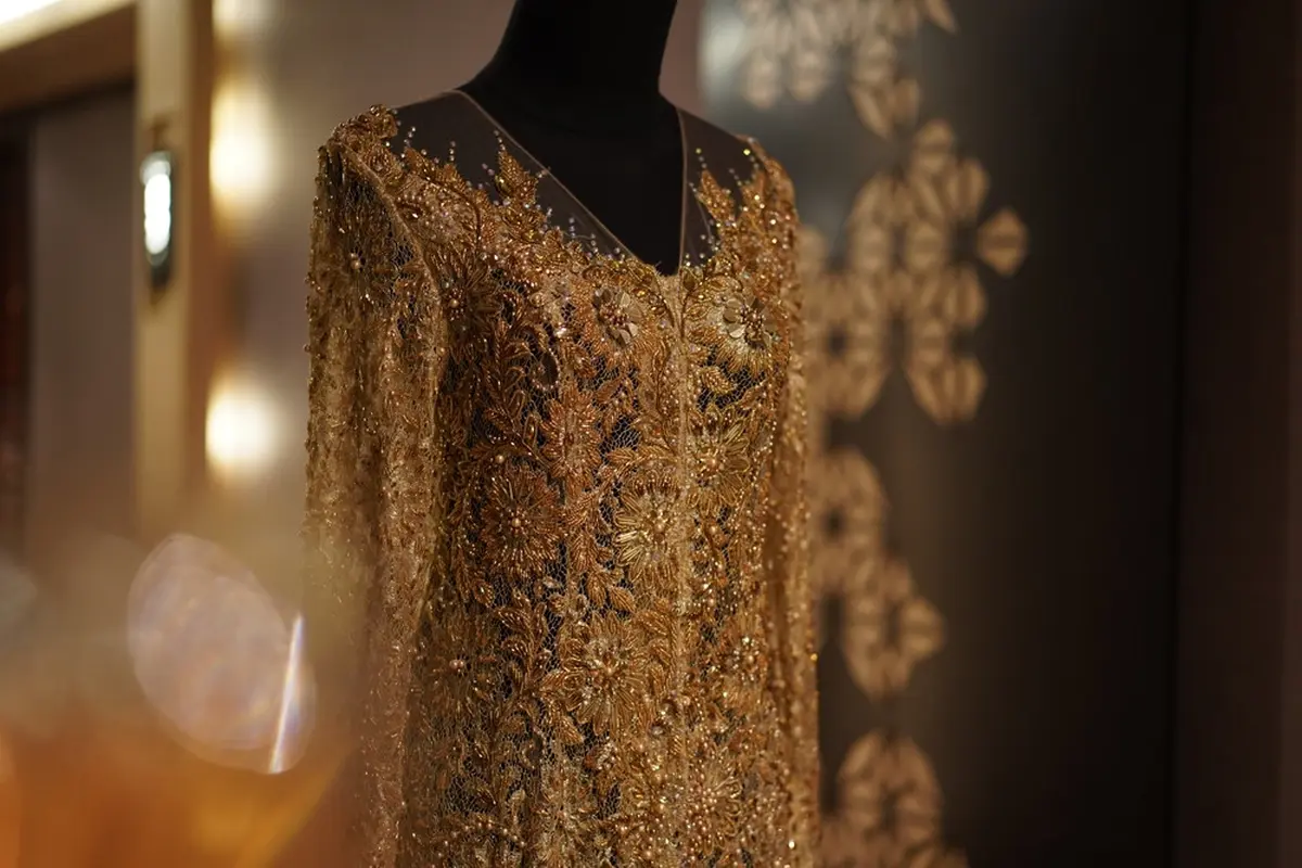 kebaya-kezo