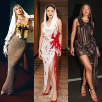 Lihat di sini beberapa potret adu gaya Luna Maya, Amanda Manopo, dan Marion Jola pakai hooded dress.