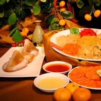 Bubur ayam bermakna kesengsaraan sehingga dihindari saat imlek. (Foto: themediajourney.com)