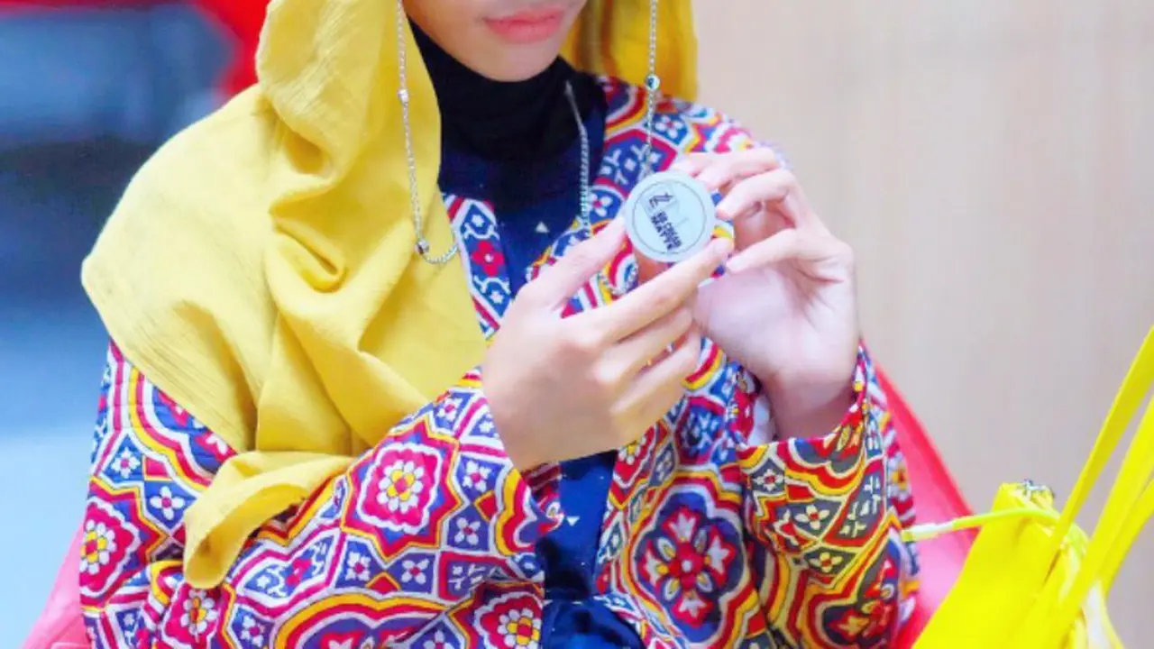 Tampil Berani dan Trendi pada Hijab Nuansa Kuning
