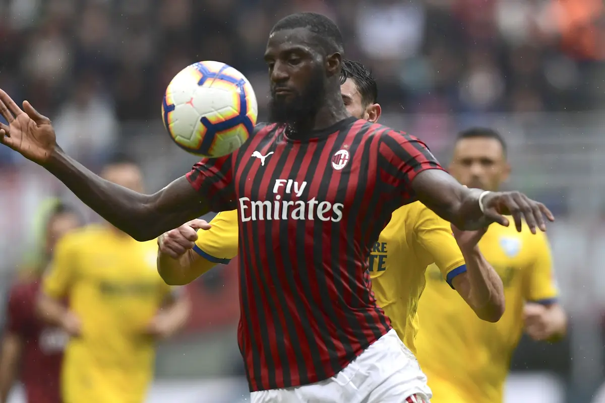 Gelandang Chelsea Ngebet ke AC Milan