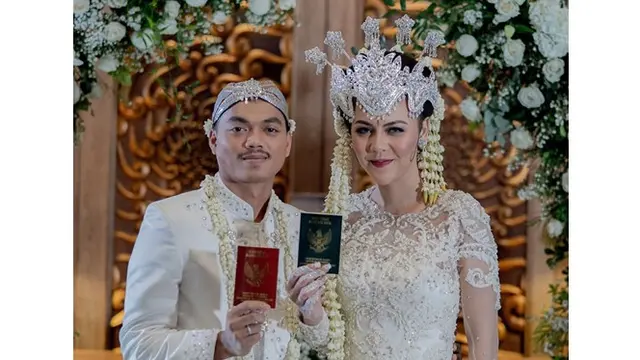 6 Pesona Ratu Rizky, Istri Cantik Pemain Persija Alfath Fathier