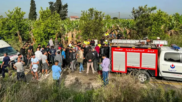 Hizbullah, kKelompok yang didukung Iran mengatakan mereka bertindak sebagai pembalasan atas serangan Israel sebelumnya di Lebanon yang menewaskan salah satu anggotanya [Mahmoud Zayyat/AFP]