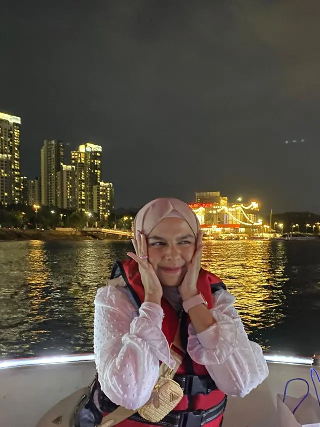 6 Potret Dilla Jaidi di Korea Selatan, Nonton Konser hingga Liburan ke Pulau Jeju