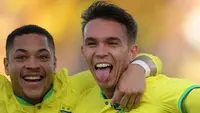 Zona Conmebol yang mendapat jatah 4 negara pada putaran final Piala Dunia U-20 2023 di Indonesia hampir merampungkan putaran akhir babak kualifikasi. Setelah Argentina, juara Piala Dunia 2022 untuk level senior dipastkan tak lolos ke Piala Duia U-20 di Indonesia, dua raksasa Amerika latin lainnya, Brasil dan Uruguay justru telah memastikan tampil di Indonesia. Hasil itu didapat setelah keduanya meraih kemenangan ketiganya pada Selasa (7/2/2023) pagi WIB dalam laga yang digelar di Bogota, Kolombia. (AFP/Daniel Munoz)