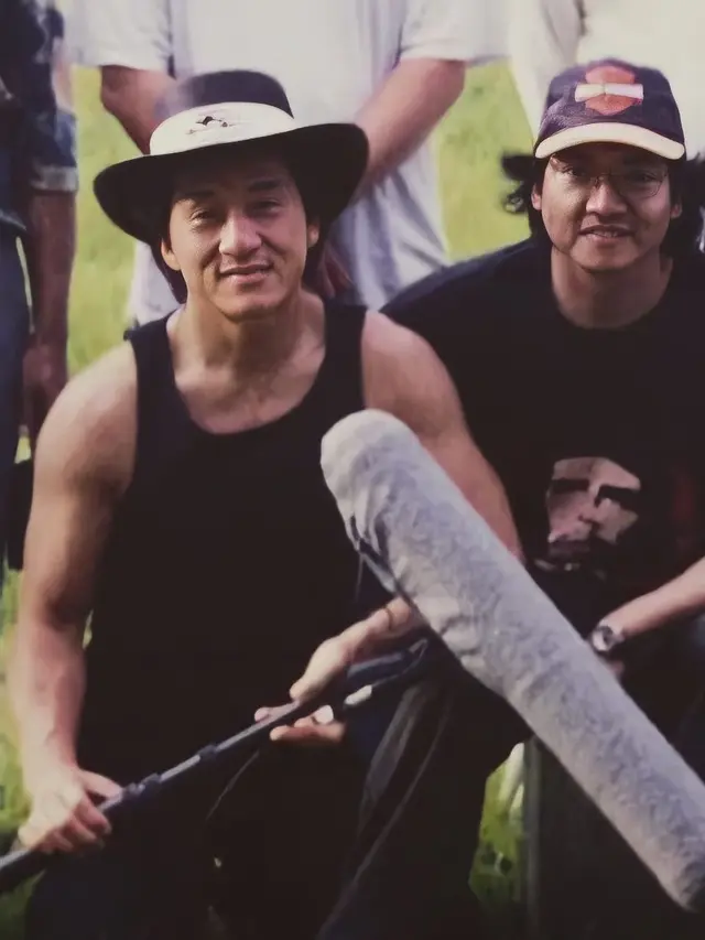 Potret Jackie Chan Muda. [Foto: Instagram/jackiechan]