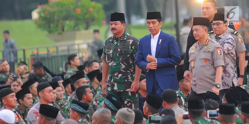 Presiden Jokowi Buka Puasa Bersama dengan TNI-Polri