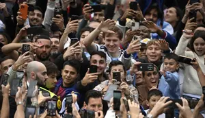 Lionel Messi Disambut Ratusan Fans di Spanyol, Bersiap Terima Penghargaan Bergengsi Princess of Asturias 2026