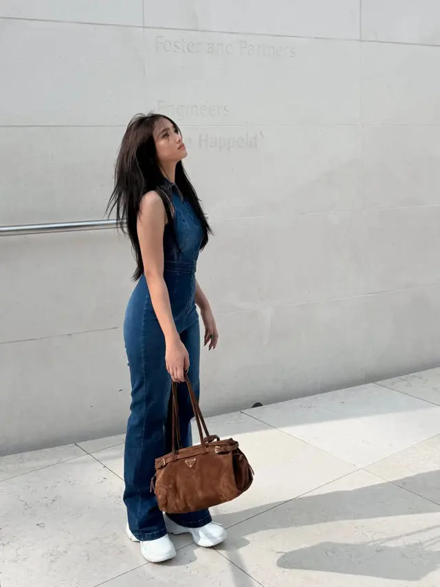 OOTD Fuji An saat Liburan ke London. [@fuji_an]