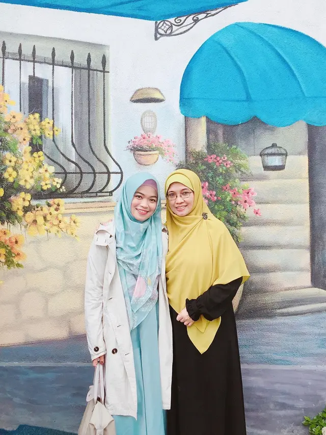 6 Pesona Ghaida Tsuraya, Putri Aa Gym yang Jadi Desainer