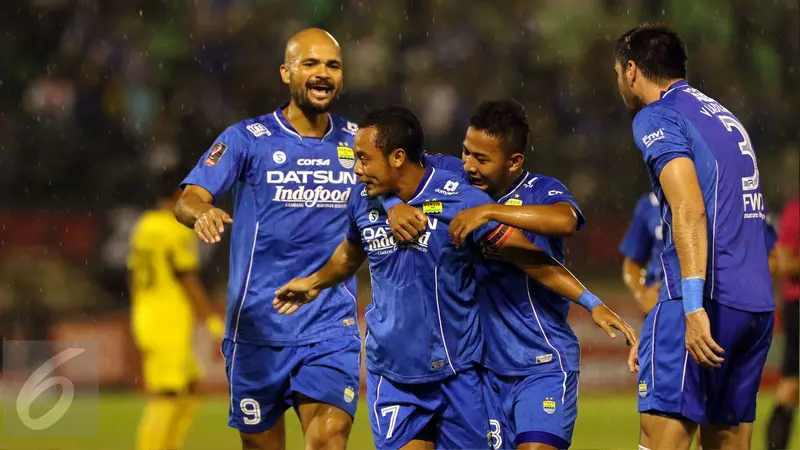 Persib vs Mitra Kukar