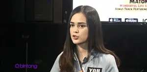 Cut Meyriska memulai debut tarik suaranya melalui film Angry Birds The Movie. Ia membawakan single Wonderful Life (Mi Oh My) yang menjadi original soundtrack film Angry Birds The Movie. 