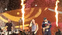 Membidik momen konser Coldplay di Singapura lewat kamera Samsung Galaxy S24 Ultra. (Liputan6.com/Agustin Setyo Wardani)