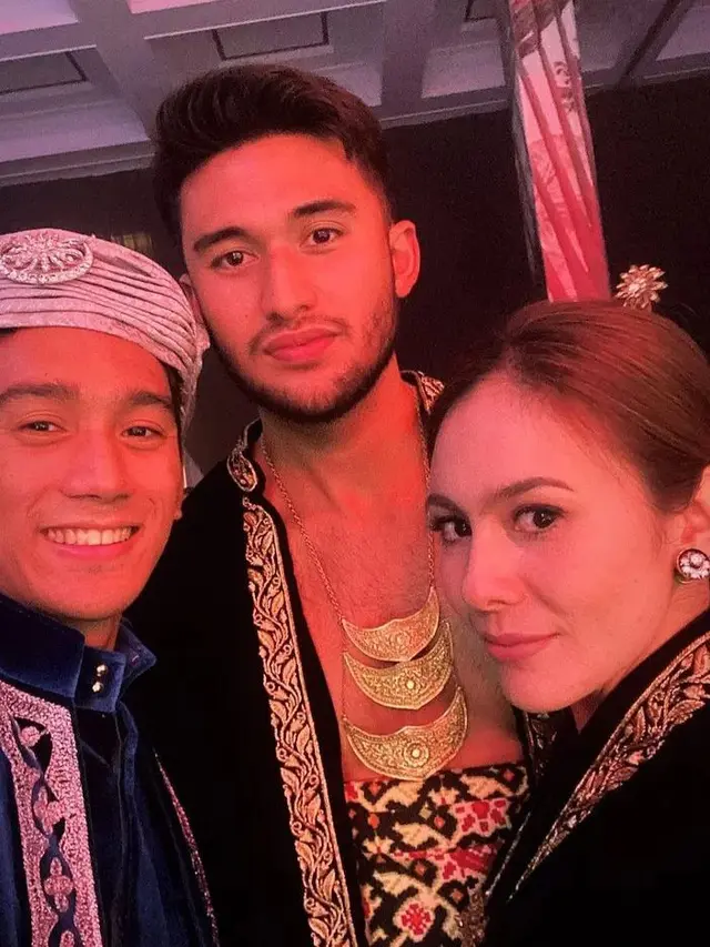 Wulan Guritno dan Sabda Ahessa (Sumber: Instagram/wulanguritno)