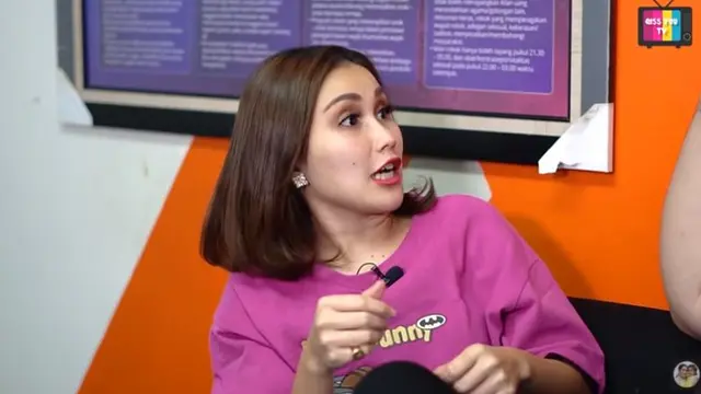 Ayu Ting Ting - Ivan Gunawan (Foto: YouTube)