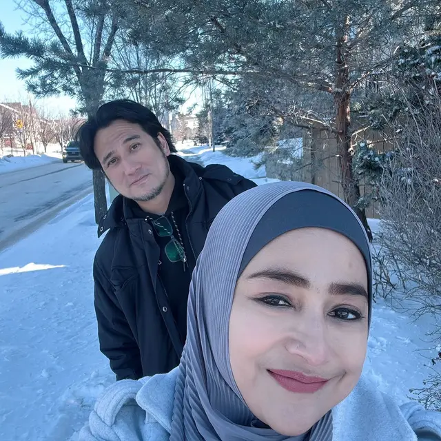 Cindy Fatikasari dan Tengku Firmansyah