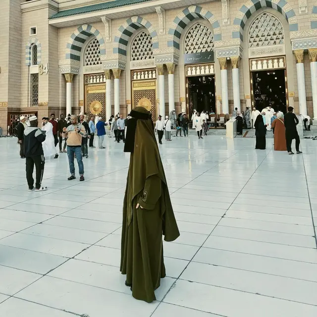 Natasha Rizky di Tanah Suci (Instagram/natasharizkynew)