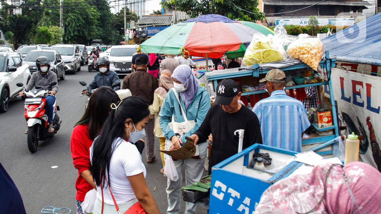 Ngabuburit Sambil Berburu Takjil untuk Menu Berbuka Puasa