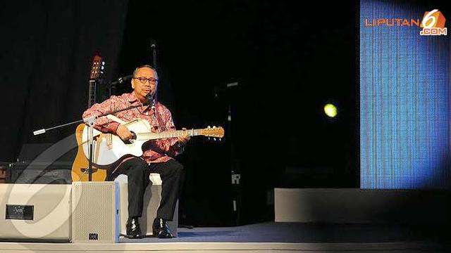 7 Potret Transformasi Ebiet G Ade Musisi Legendaris Dengan Segudang Karya Hot Liputan6 Com