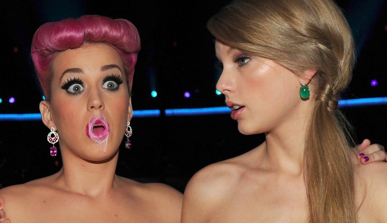 Pertengkaran Taylor Swift dan Katy Perry tak hanya sebatas rebutan penari dan juga lagu Bad Blood. TayTay mengembalikan katalognya dari Spotify saat Katy merilis album terakhirnya. (Mashable)
