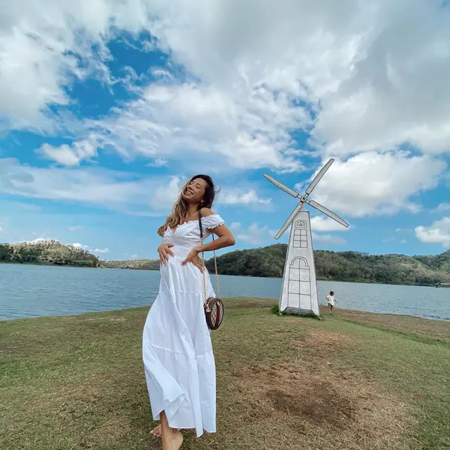 6 Momen Seru Babymoon Jennifer Bachdim Menanti Buah Hati Ketiga