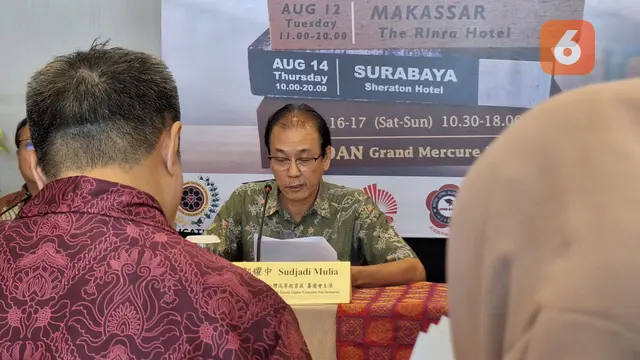 Para perwakilan dan alumni pendidikan tinggi Taiwan menyampaikan peluang studi bagi para pelajar, guru, dan dosen yang ingin melanjutkan studi. (Foto: Adinda Retno Aryani/Liputan6.com)