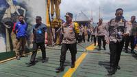 Kapolda Jatim Irjen Pol, Toni Hermanto Meninjau Pelabuhan Ketapang Banyuwangi (Hermawan Arifianto/Liputan6.com)
