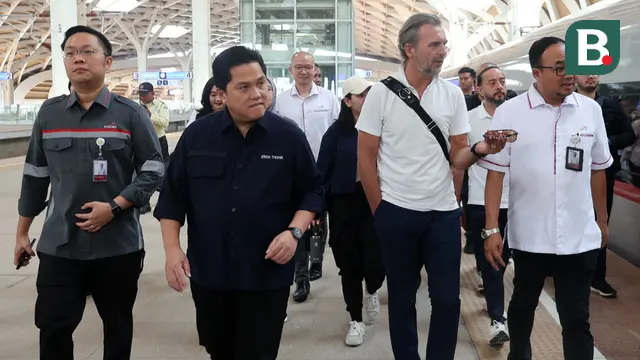 Foto: Diproyeksikan Jadi Transportasi Peserta Piala Dunia U-17, Erick Thohir Ajak FIFA Naik Kereta Cepat Whoosh