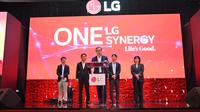 President of LG Electronics Indonesia, Ha Sang-chul, mengumukan koleksi produk premium terbaru yang akan masuk pasar Indonesia. Credit: LG