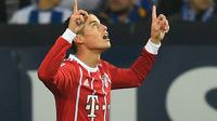 Penampilan James Rodriguez saat melawan Schalke mendapat pujian dari Carlo Ancelotti.