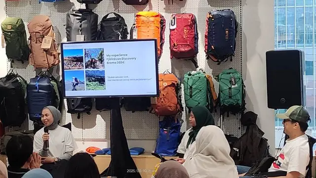 Berbagai Barang yang Sebaiknya Dibawa Saat Trekking di Gunung Bromo, dari Jaket Tebal sampai Legging