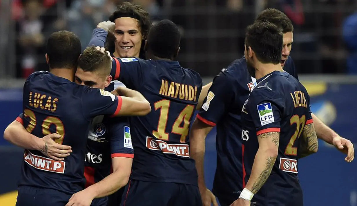 Edinson Cavani menjadi pahlawan PSG ketika mengalahkan Lyon di Final Piala Perancis, Sabtu (19/4/2014)(AFP Photo/Franck Fife).