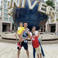 Tampilan Titi Kamal dan Keluarga saat Berlibur ke Singapura (Sumber: Instagram/titi_kamall)