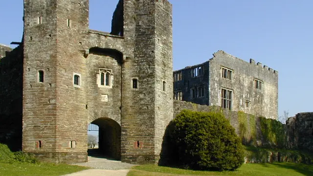 Berry Pomeroy Castle