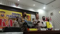 Polisi Ungkap Korupsi Dana Huibah Di Dewan Kesenian Banten (DKB). (Senin, 04/04/2022). (Liputan6.com/Yandhi Deslatama).