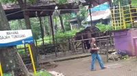 Kandang gajah di Kebun Binatang Taman Sari, Kota Bandung, Jawa Barat. (Liputan6.com/Aditya Prakasa/Arie Nugraha)