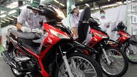 Honda Supra X 125 FI dapat strip baru (Foto: AHM)