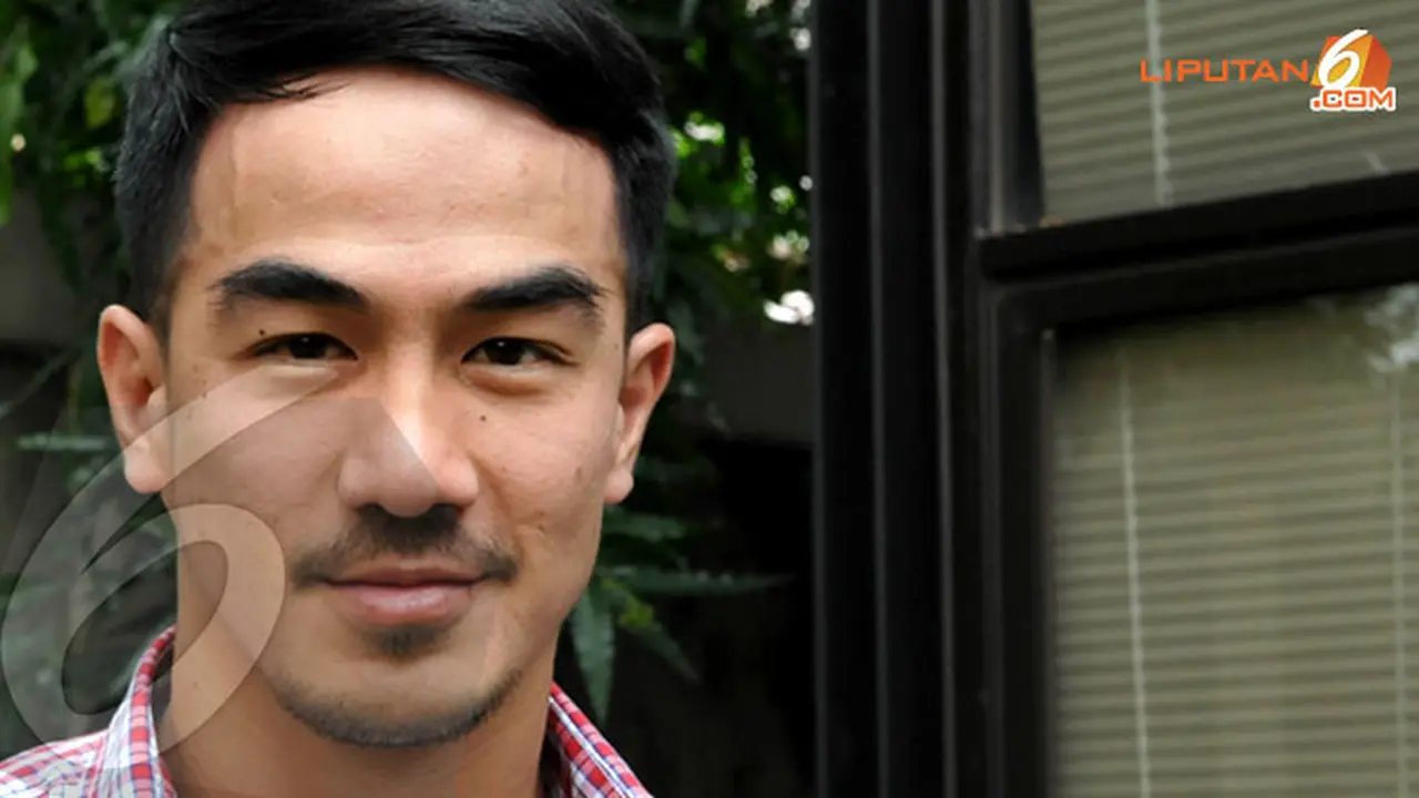 joe-taslim-131010c.jpg