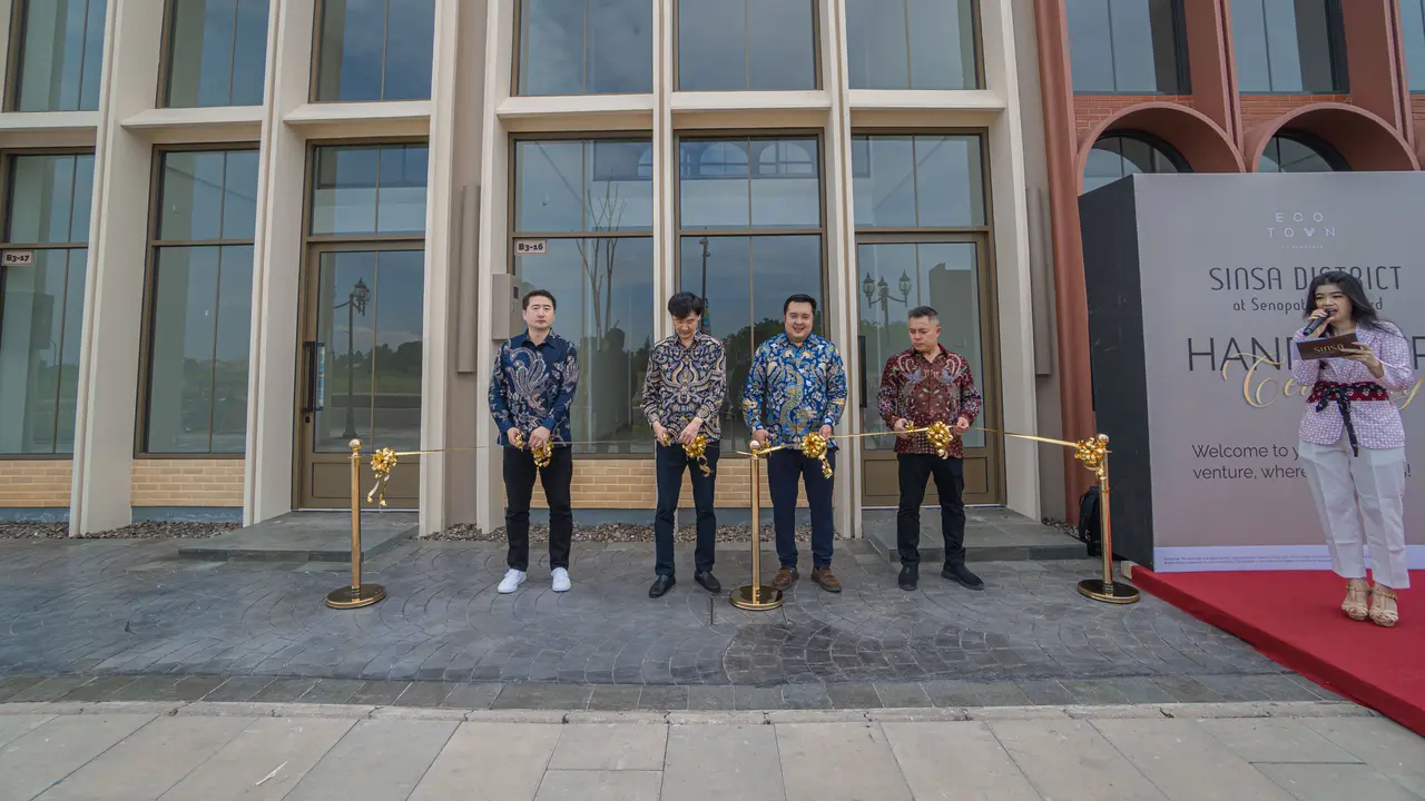 Lotte Land Indonesia bersama Vasanta Group resmi memulai proses serah terima proyek komersial Sinsa District kepada konsumen. (Dok Vasanta)