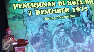 Menkopolhukam, Jenderal TNI (Purn) Luhut B Pandjaitan memberikan pidato kenangan 40 tahun Penerjunan di Kota Dili di Mako Kopassus, Jakarta, Senin (7/12/2015). Peringatan dihadiri sejumlah purnawirawan tim penerjunan. (Liputan6.com/Helmi Fithriansyah)