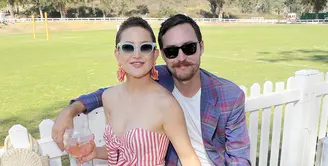 Kate Hudson kini tengah mengalami fase hidup yang sangat menyedihkan sesaat sebelum melahirkan anak perempuannya. (Hello!)