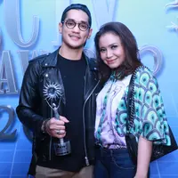 Afgansyah Reza dan Rossa (Adrian Putra/Bintang.com)