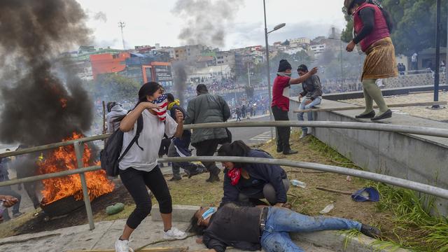 BBM Naik, Demonstran Ekuador Bentrok dengan Polisi