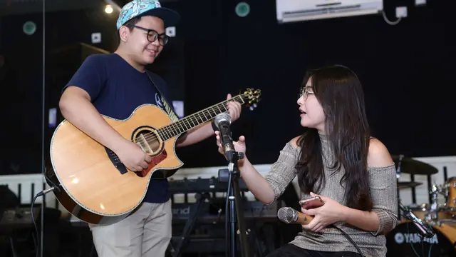 [Bintang] Kiki CJR - Prilly Latuconsina