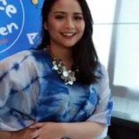 Momen waktu kuliah merupakan kesempatan bagi Gita Gutawa untuk ikut serta dalam program "Voice of Children". Gita mengumpulkan seribu buku tulis yang akan disumbangkan ke setiap sekolah di Indonesia. Sejak kecil menjadi publik figur, menjadikan gita ...